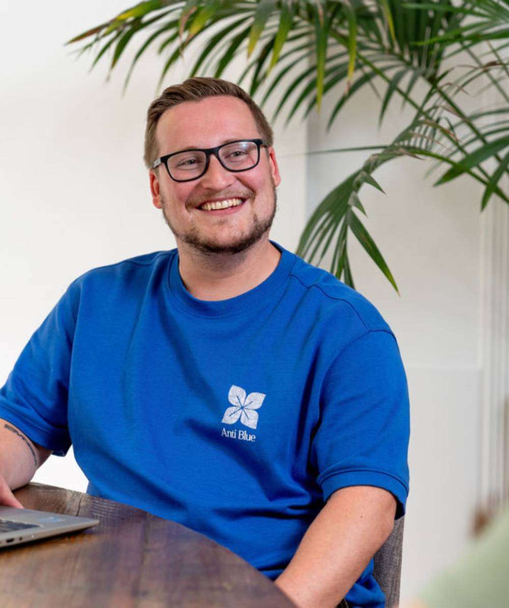 recruiter-julien-balk-laptop